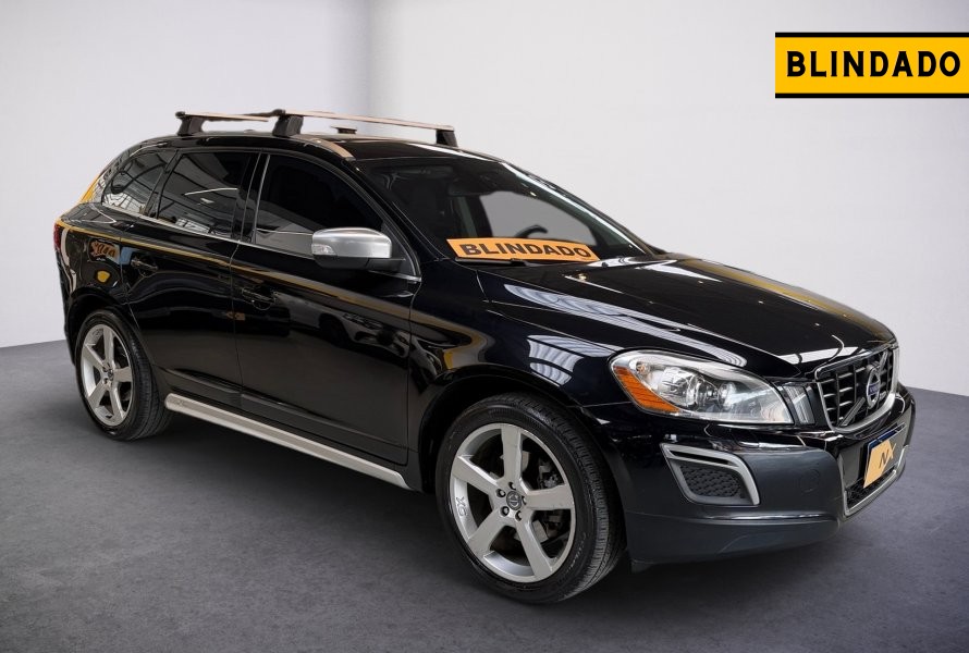 VOLVO XC60 2.0 T5 R-DESIGN GASOLINA 4P AUTOMÁTICO 2012/2013 VOLVO XC60 2.0 T5 R-DESIGN GASOLINA 4P AUTOMÁTICO 2012/2013